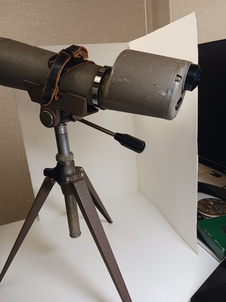 SWIFT SPOTTING SCOPE MODEL 821 with Eagle TRIPOD. Good functional condition! 60x