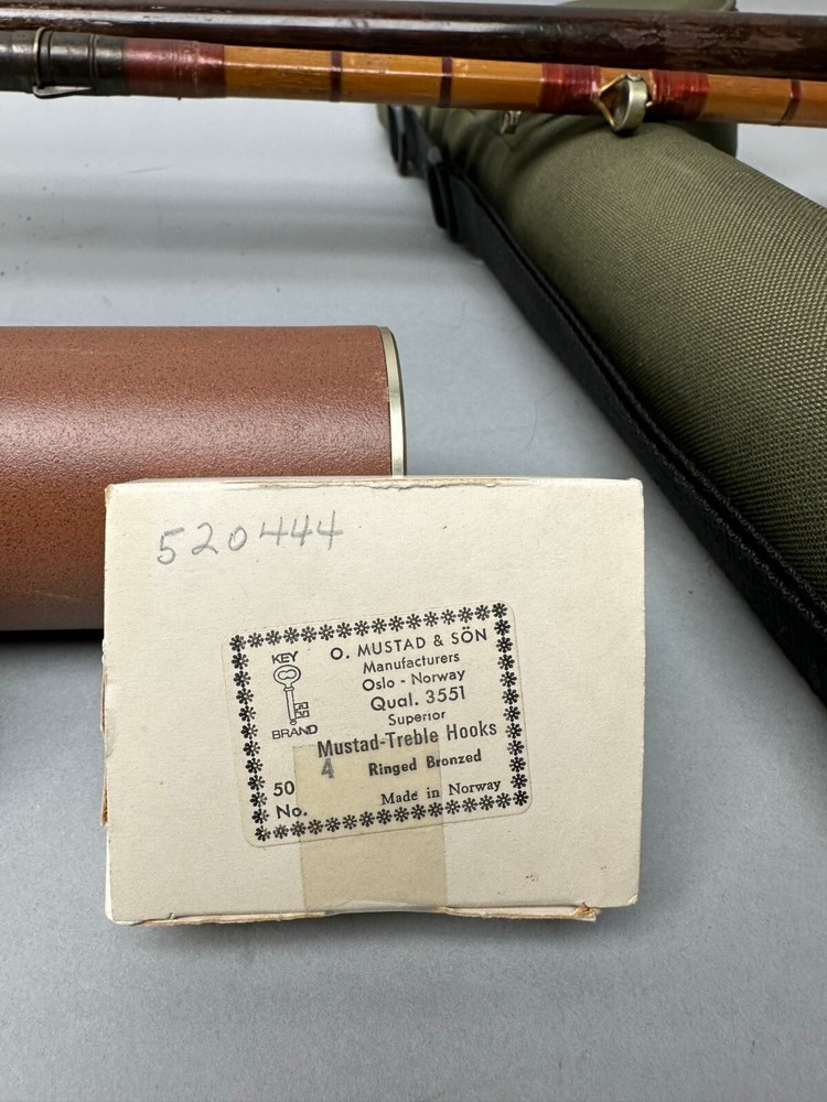 Mustad 3551 Treble Hooks