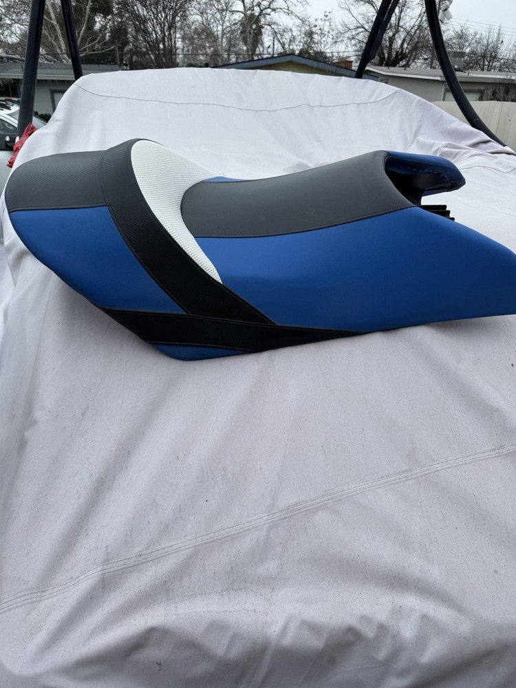 Yamaha Gp 1800r Seat