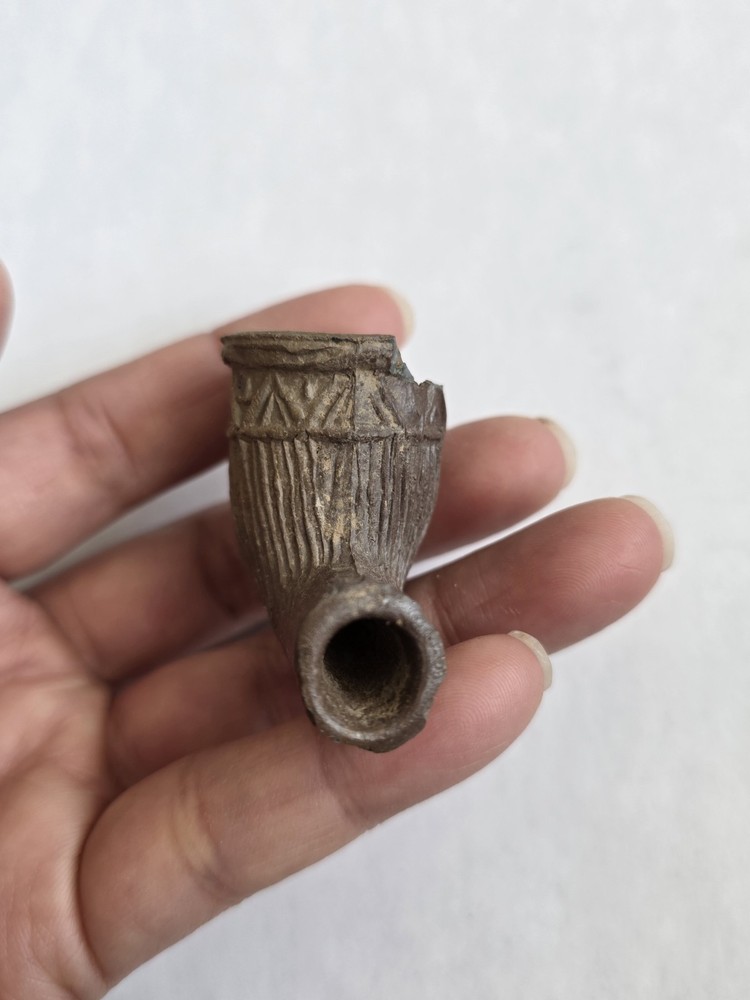 Mid 1800s Face Pipe