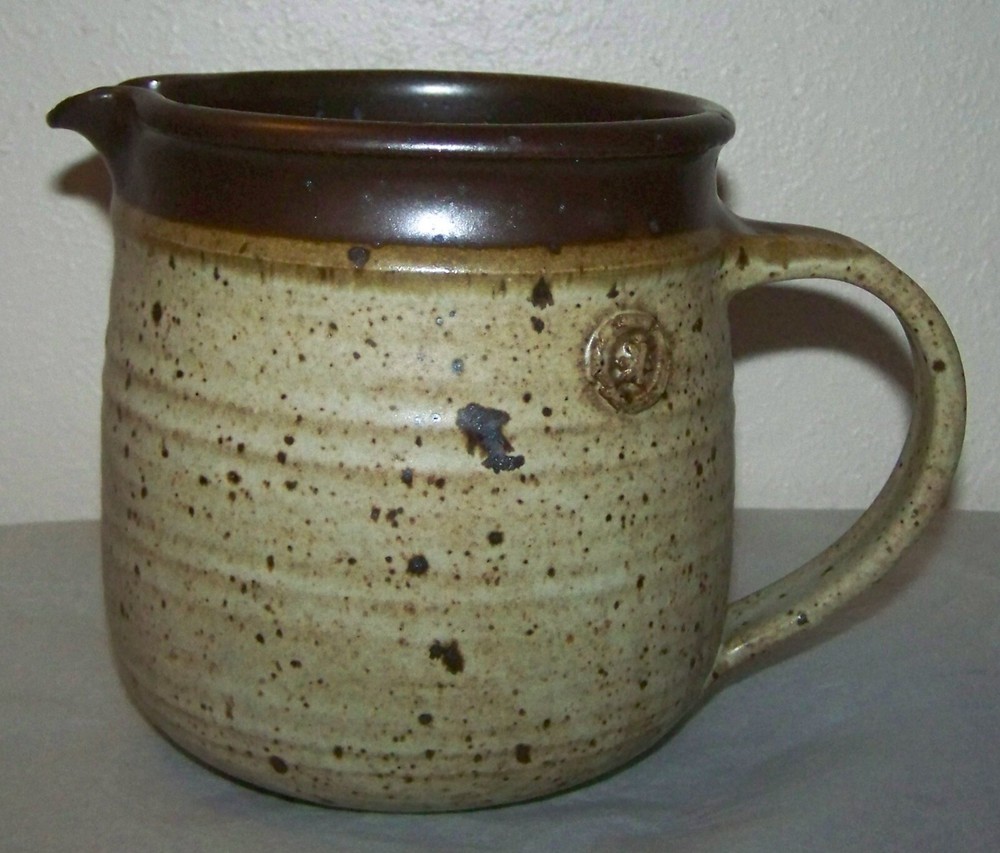 KAAREN STONER POTTERY JUG / PITCHER