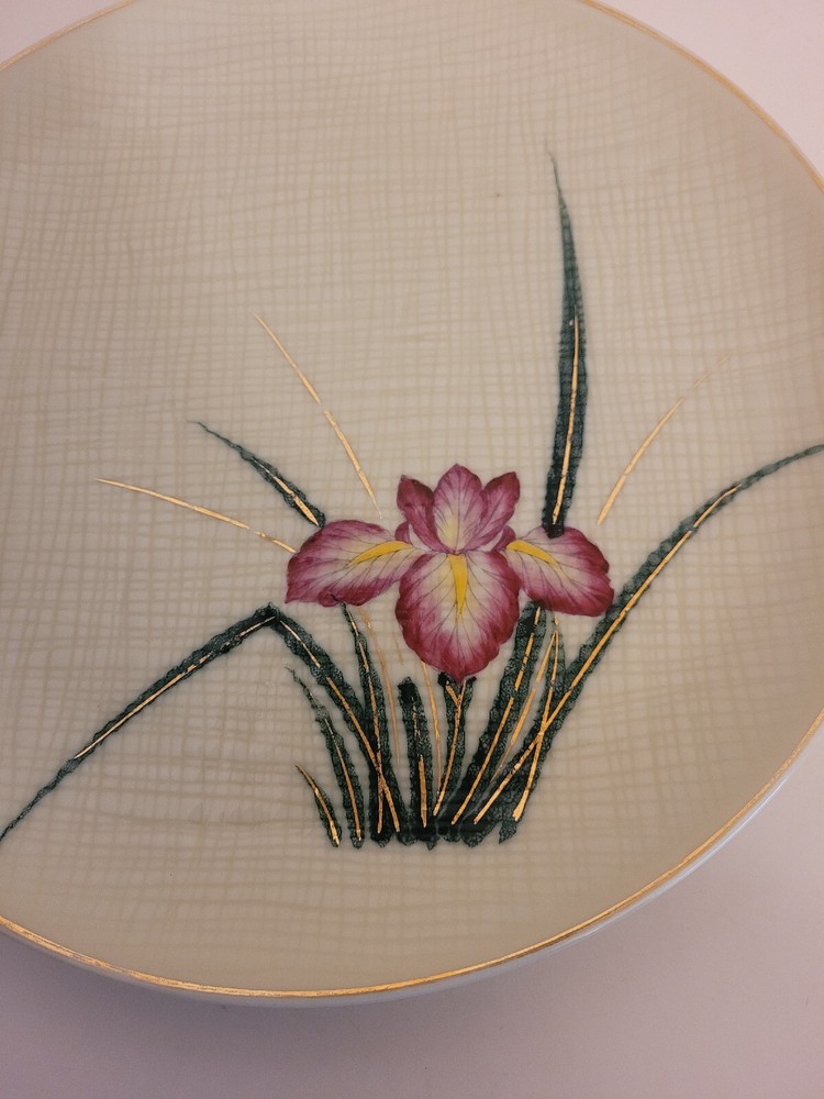 Gem China 2 Dinner Plates Iris Japan