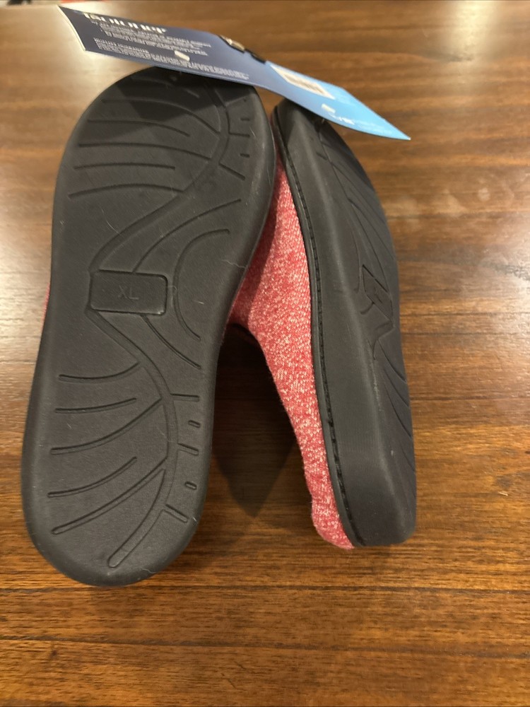 Isotoner Men’s Slipper XL RED