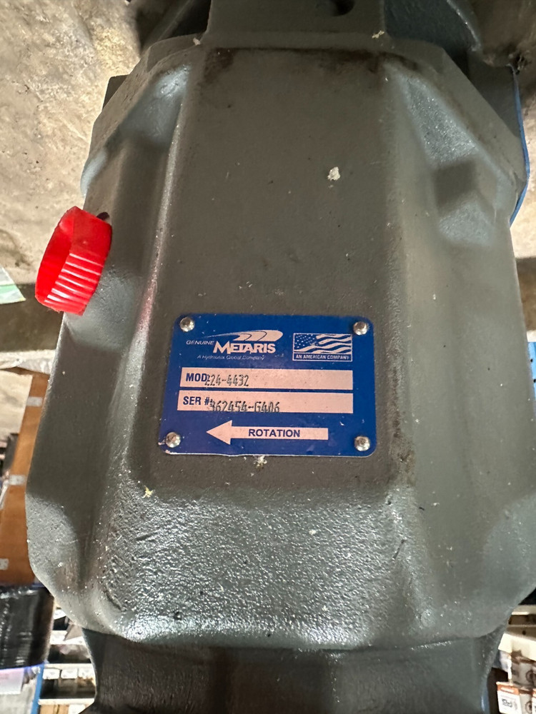 224-4432 Metaris Hydraulic Pump