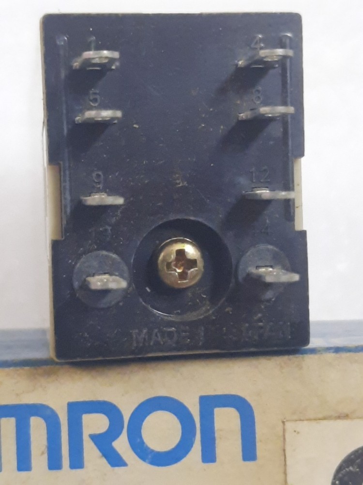 Omron H3Y-2-Timer 110 VAC 5A