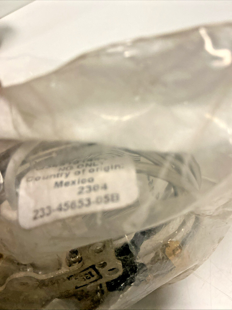 NEW, BRADFORD WHITE, 415-45653-05, NAT. GAS PILOT, HONEYWELL, 233-45653-05.(1F-2