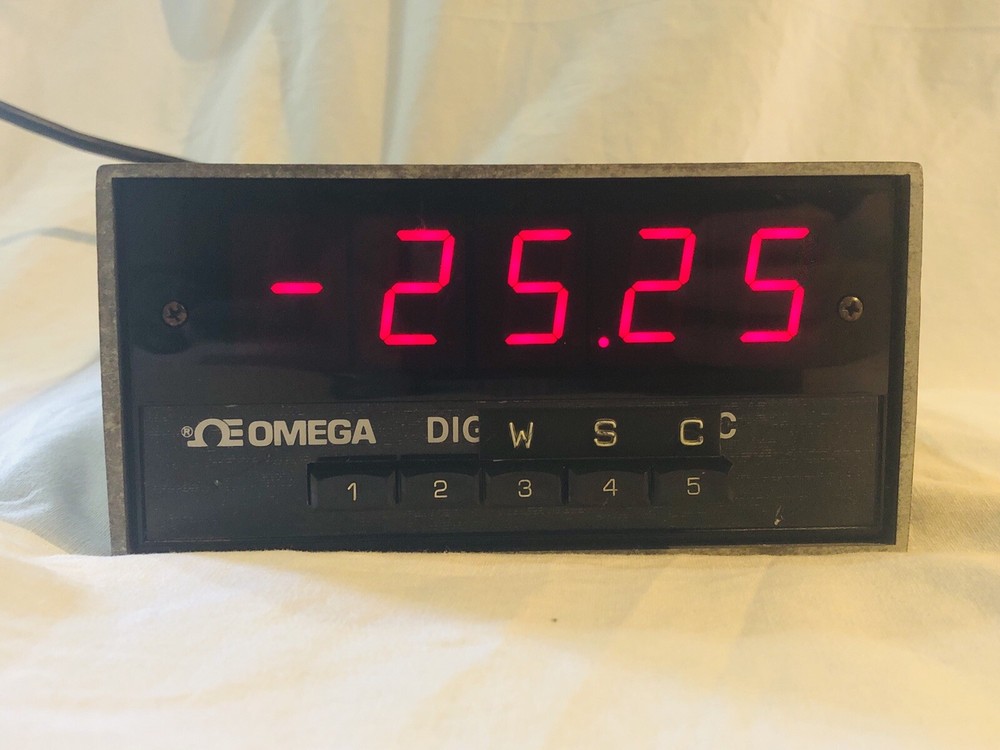 Omega Digicator 412B-THC Celcius Temprature Indicator - Used, Tested for Power