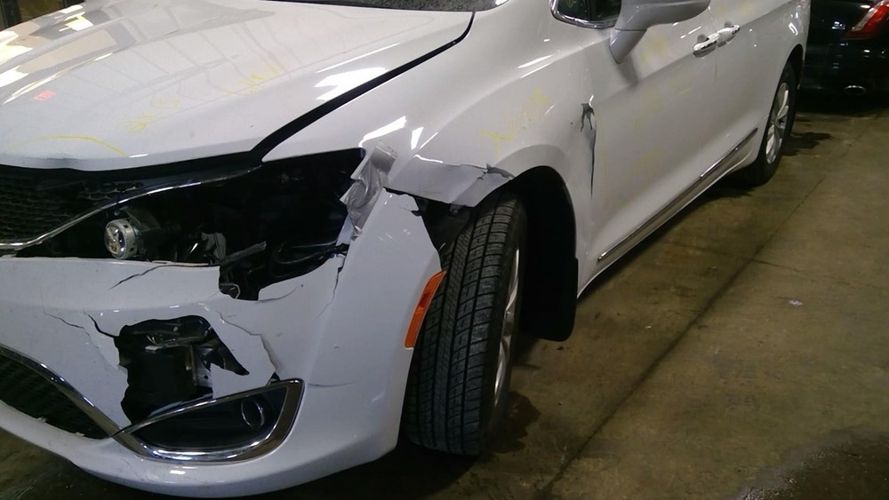 Used Floor Jack fits: 2019 Chrysler Pacifica Grade A