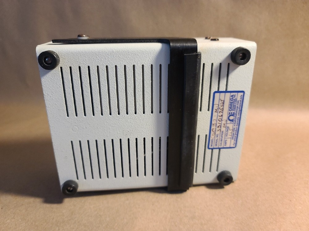 Omega CSC32 Series Mini Benchtop Controller LOT D400