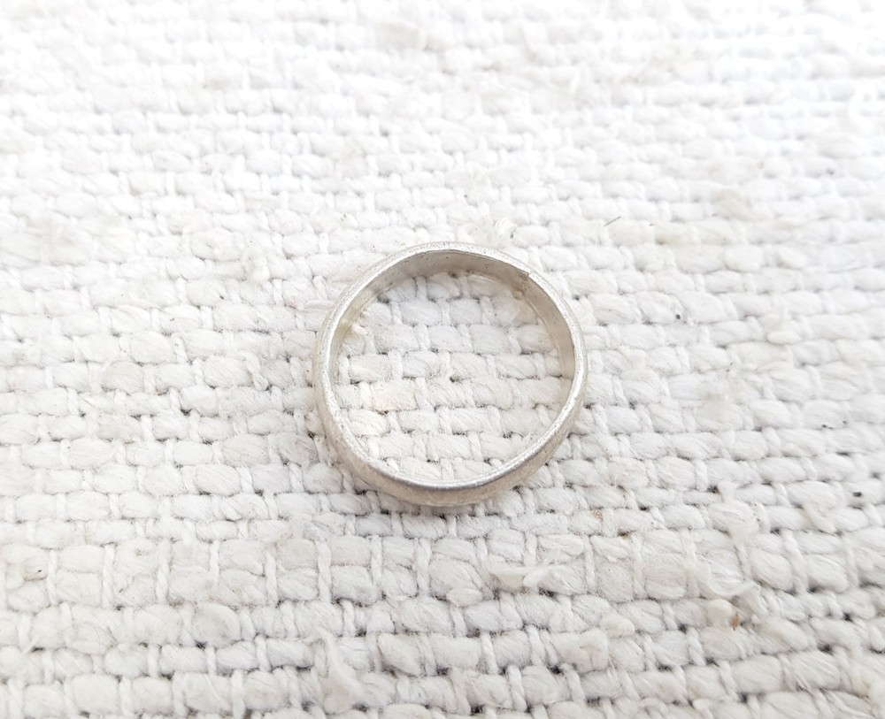 Vintage Silver Ring Decent Plain Pattern Collectable Decorative