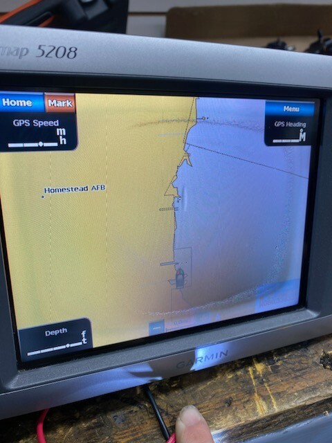 GARMIN GPSMAP 5208 Chartplotter Display w cables