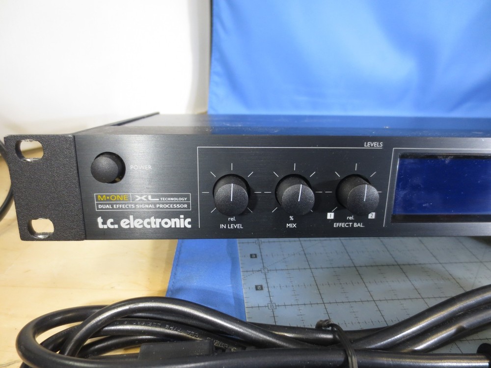 TC Electronic M-One XL Dual Engine Multi-Effects Processor W/ Manual & AC cord.