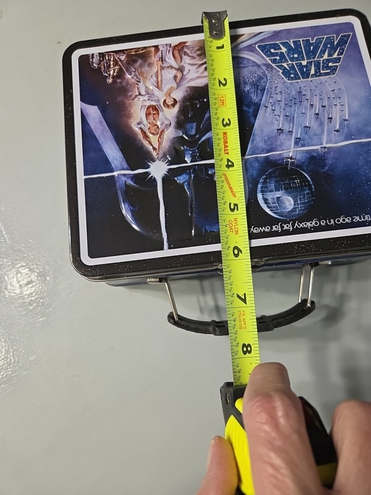 Star Wars Tin Lunch Box - Collectible