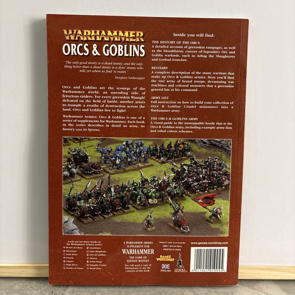 Warhammer Orcs & Goblins, Battle for skull pass, 2 x 40k chapter Book Bundle