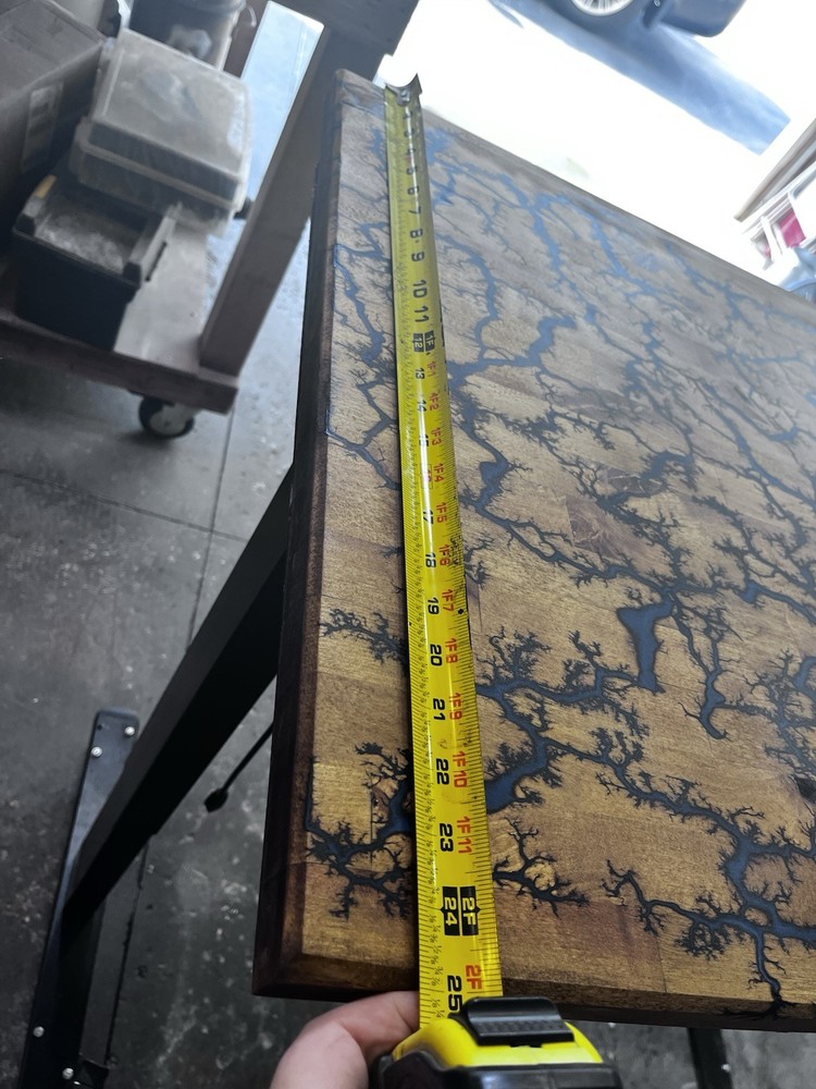 Adjustable Height Work Bench