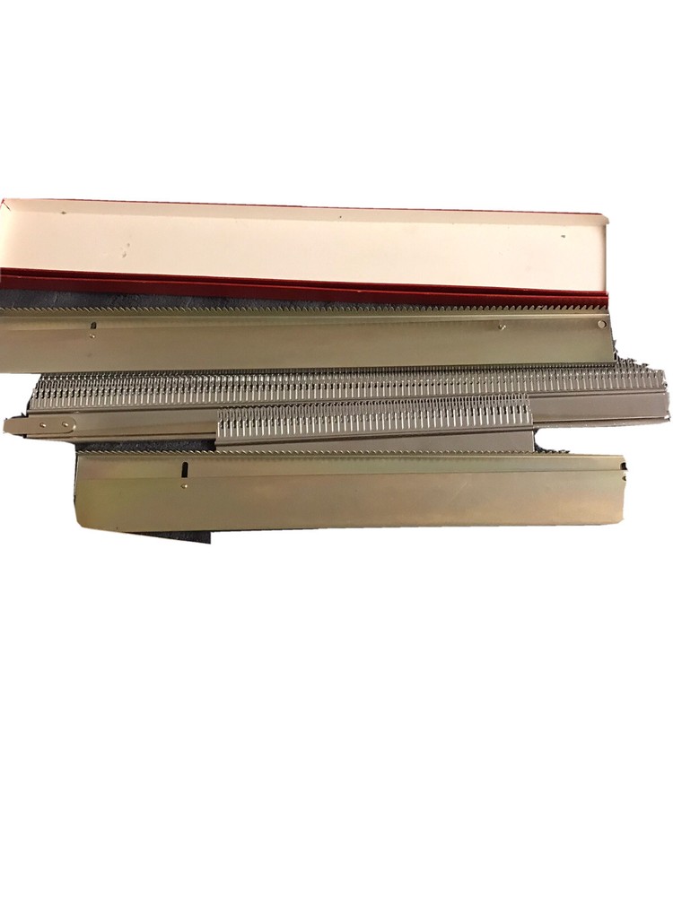 Vintage knitting machine Studio 