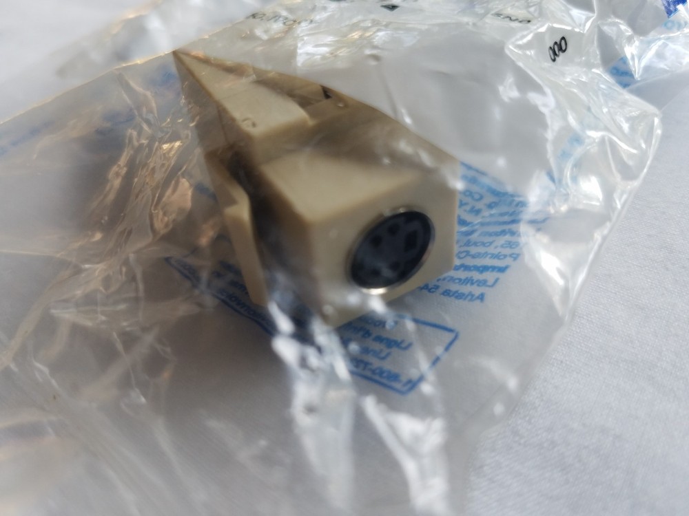 40734-CVI S-Video Feedthrough Leviton QuickPort Connector - Ivory