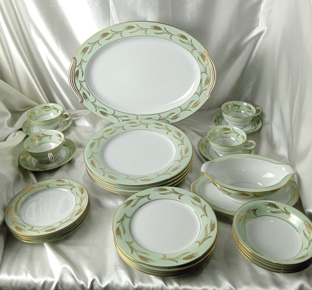NORITAKE ALICE DINNER SET FOR 4