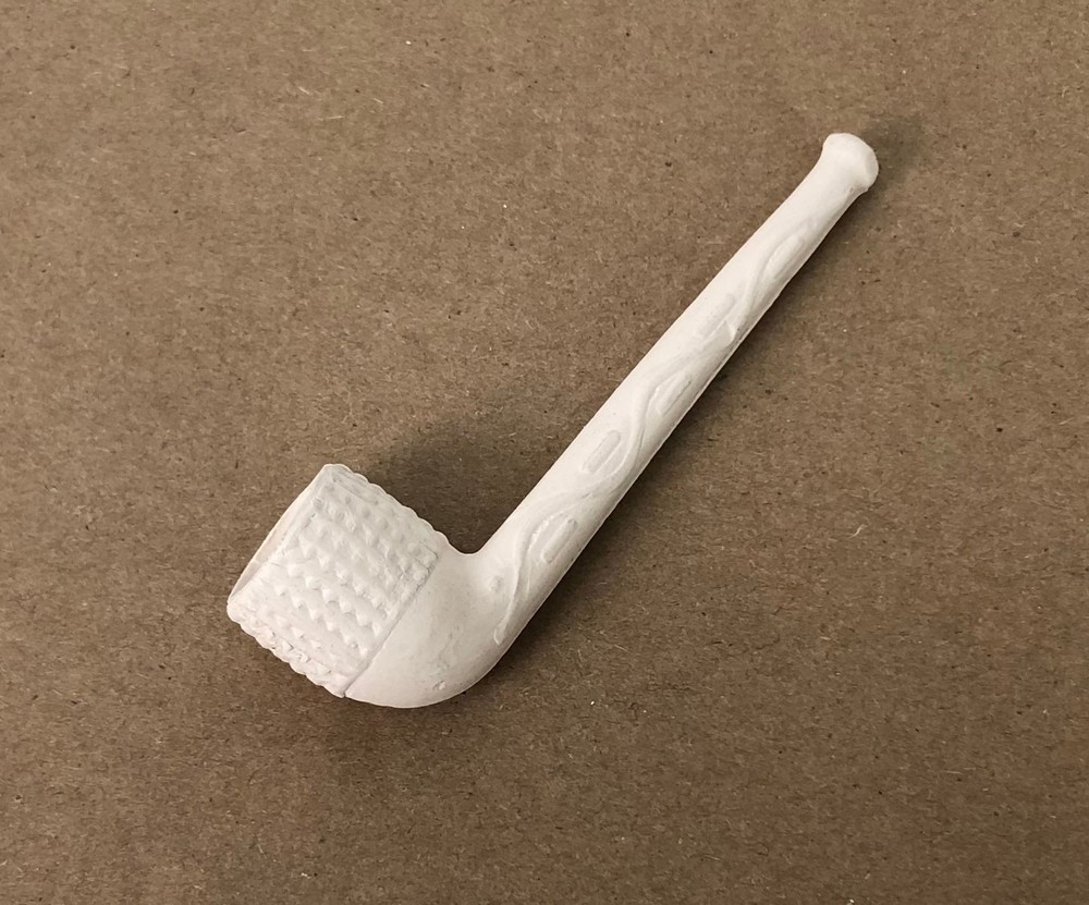 Small Clay Pipe with Basket Pattern Bowl - 2 pieces