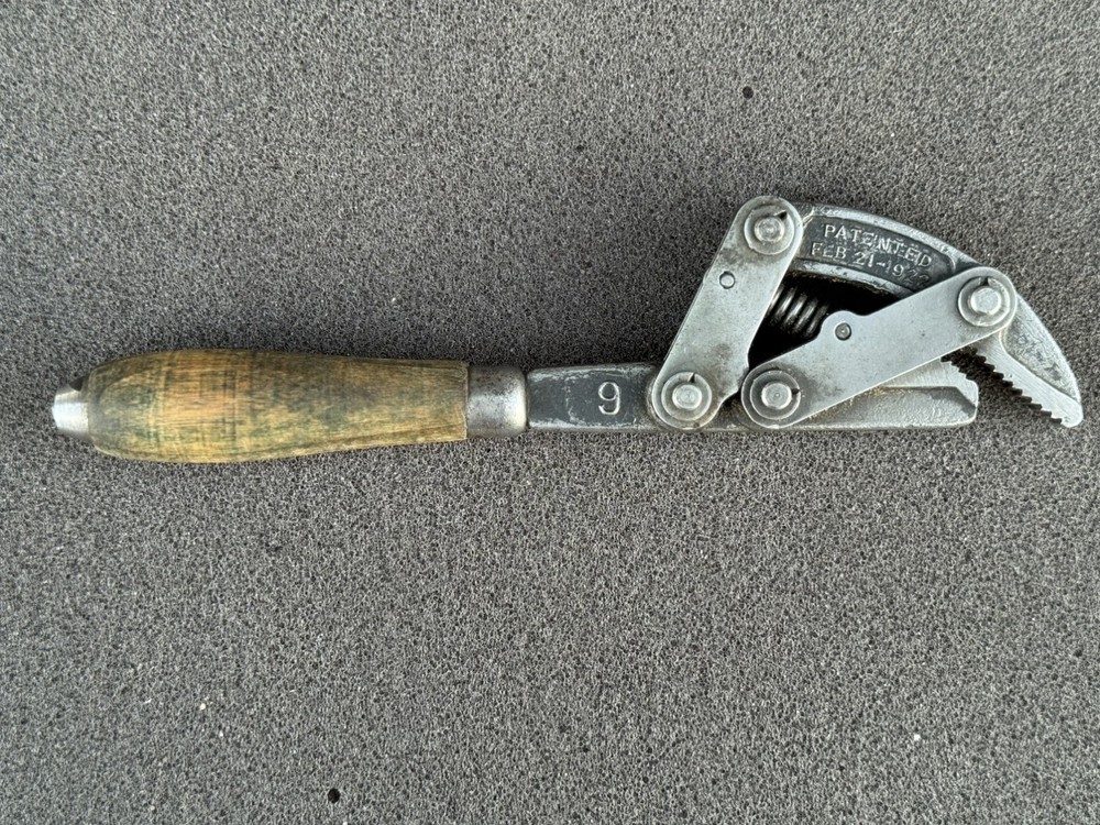 Antique Hoe Corp Adjustable Pipe Wrench Poughkeepsie NY