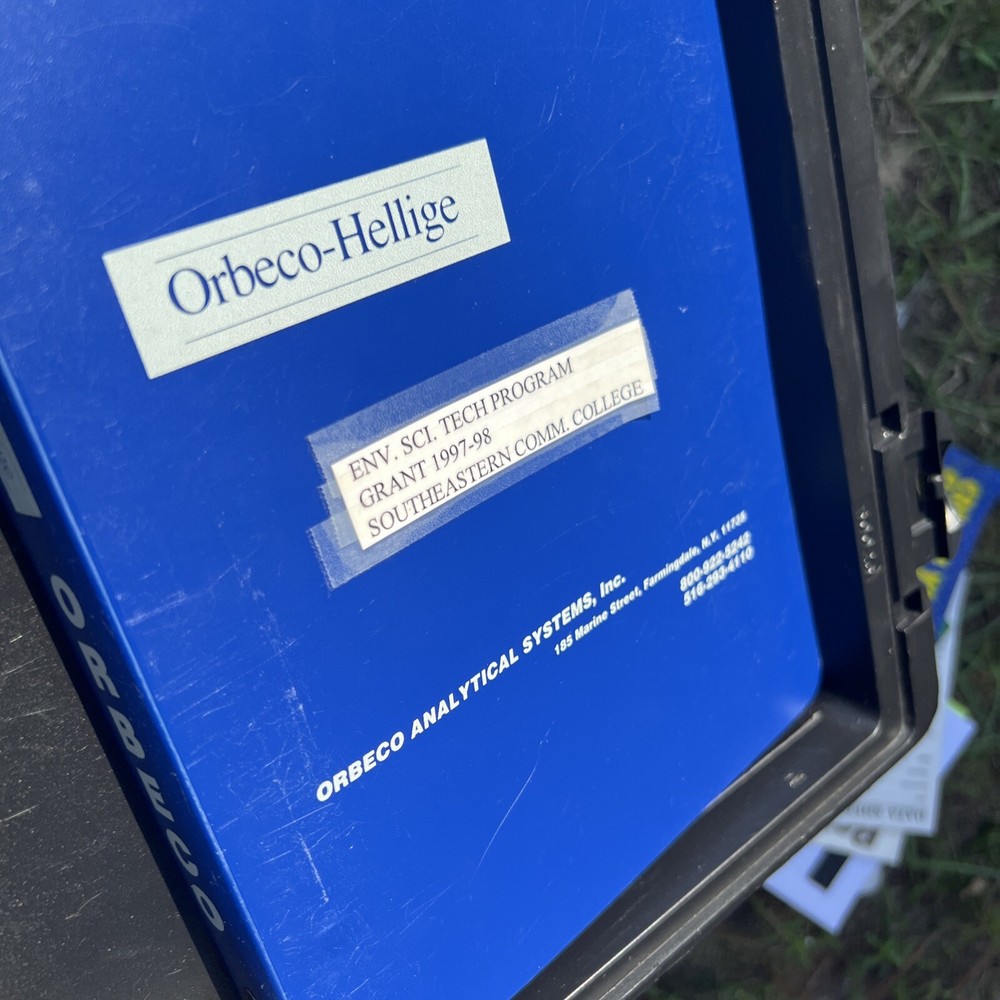 Orbeco Hellige 975 MP Analytical Systems (Portable Water Analyzer/Tester w/Case)