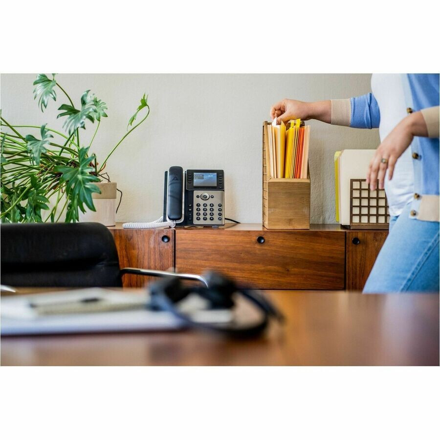 Poly Edge E320 IP Phone with PoE Support – (82M88AA)