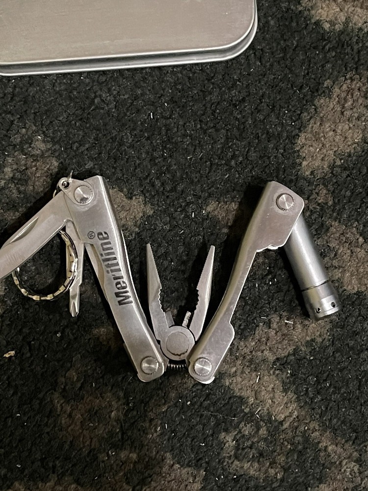 Meritline tool set keychain Knife & Key Chain (Never Used)