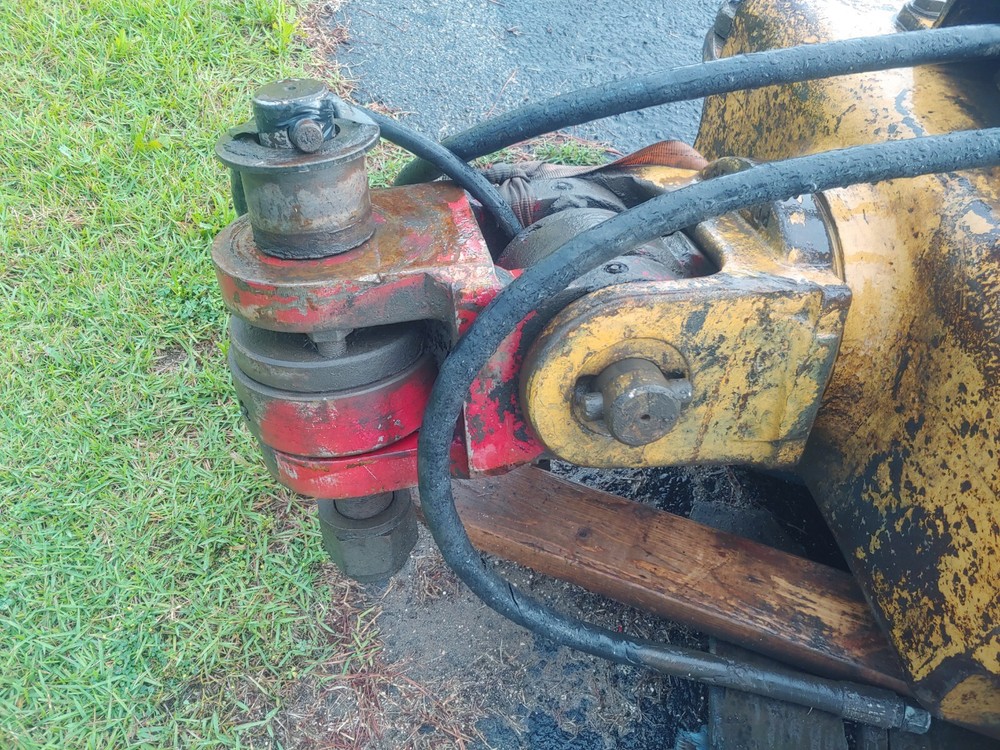 D5H Grapple Skidder Grapple AS Shown