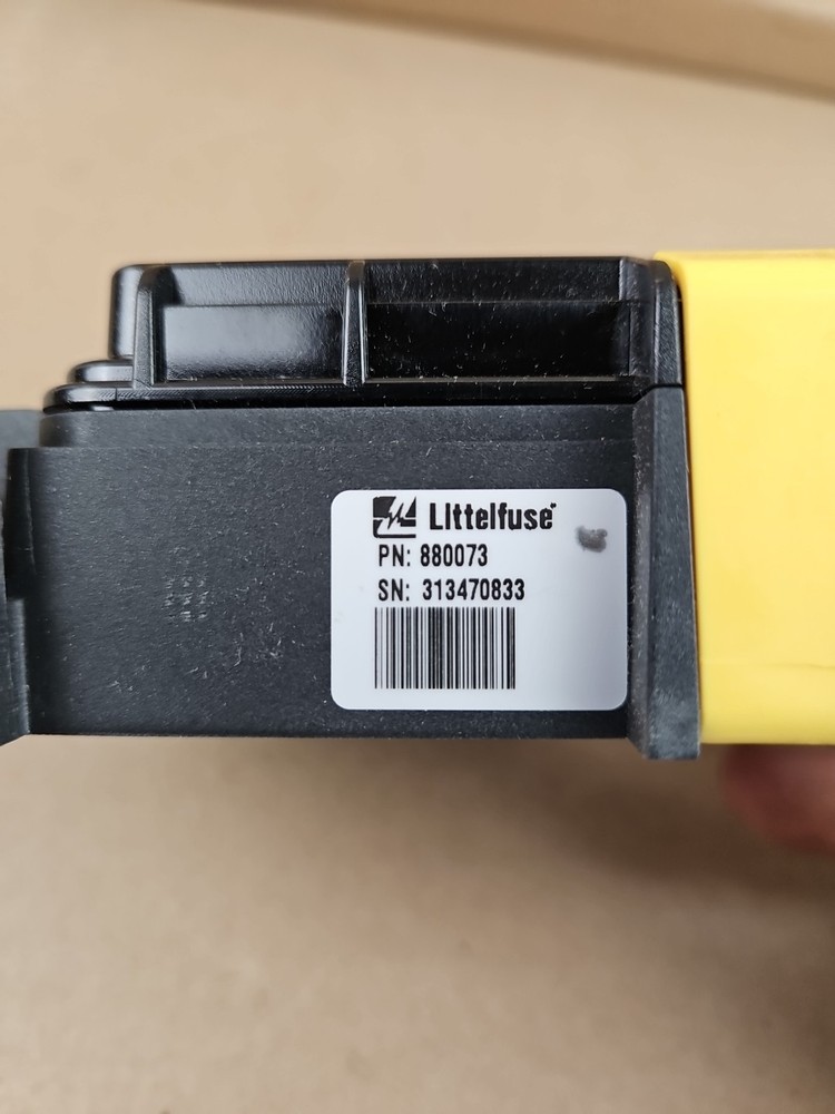 New Littelfuse 880073 Power Distribution Module 880000030