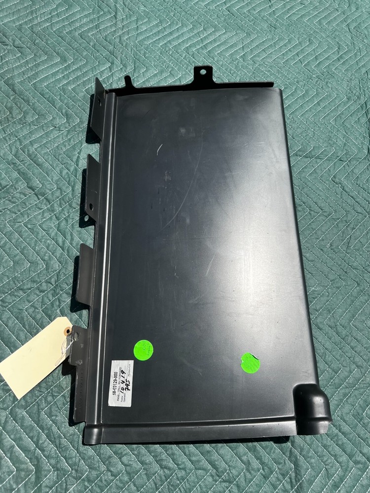 2018-2024 FREIGHTLINER CASCADIA FRONT RIGHT SIDE FORWARD WALL PANEL OEM