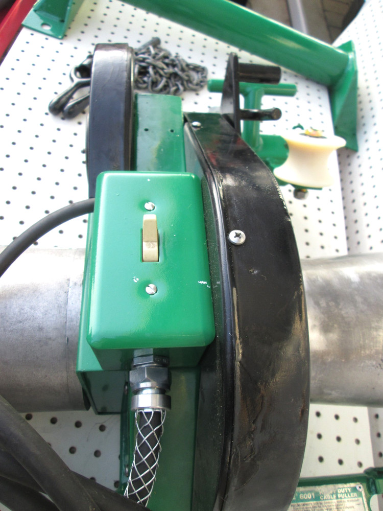 Greenlee 6001 Super Tugger Cable Puller 6500 lbs with floor mount Ready to pull