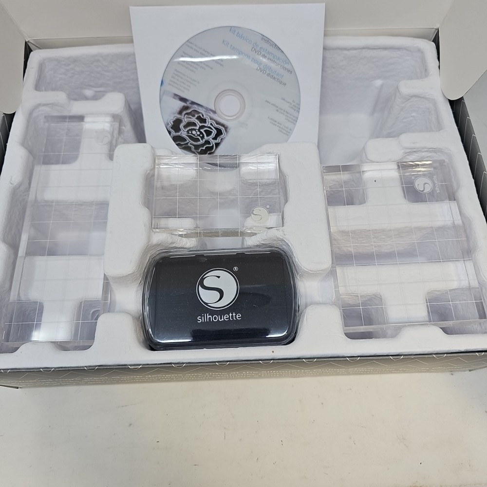 Silhouette Mint Custom Stamp Maker Machine NEW W/ EXTRAS See Description