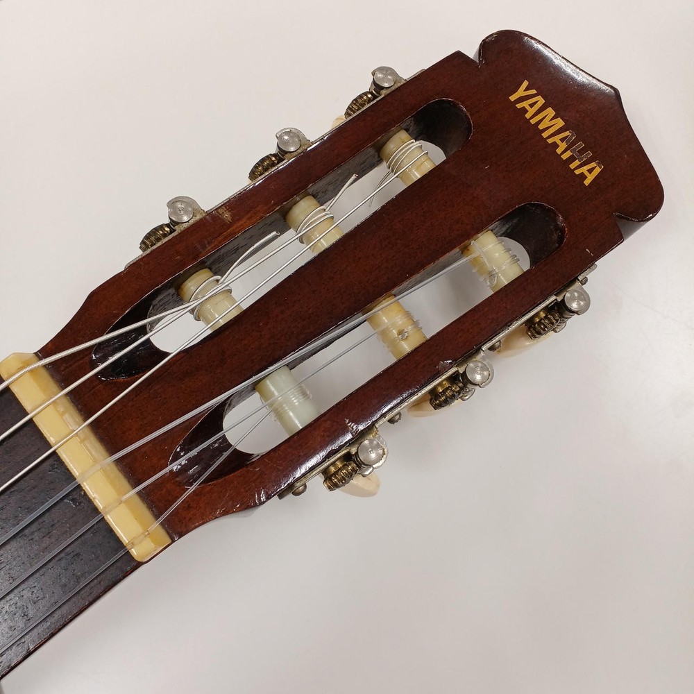 YAMAHA G-80 Classical Guitar