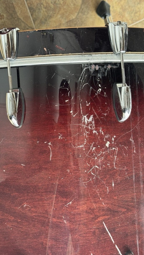 Gretsch Renown Maple Cherry Burst Drum Set