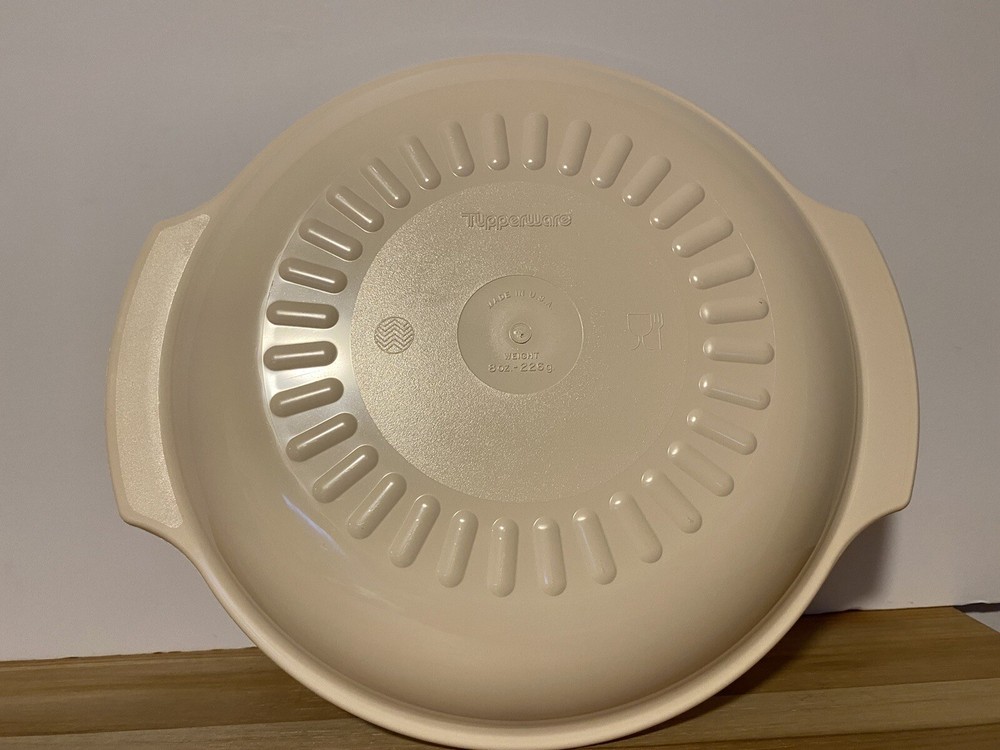 Tupperware Beige Microwave/Steamer/Cooker Stack 2210/2193/2346 ~ VGUC