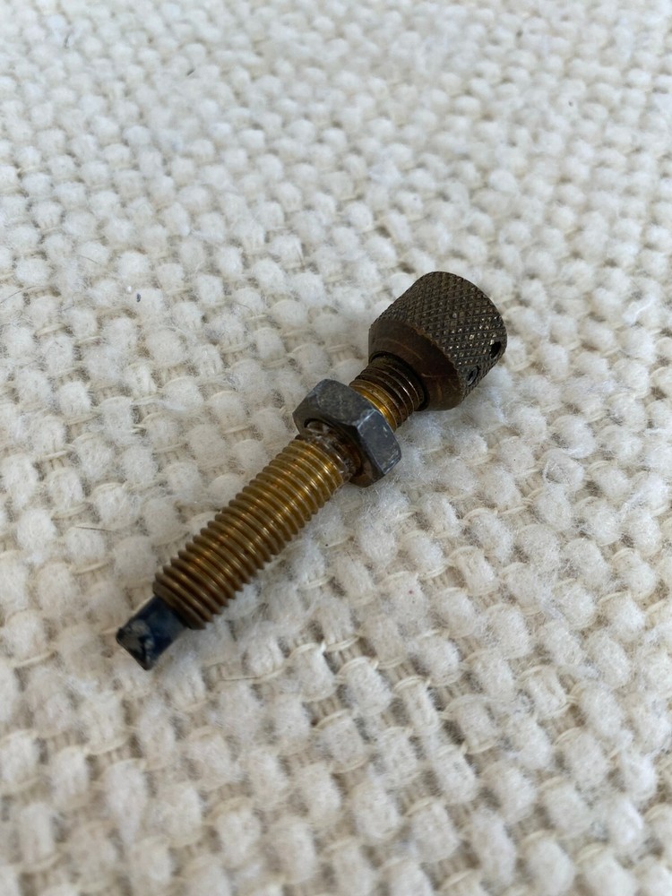 Hunter Supreme Pressure Plunger Archery Rest