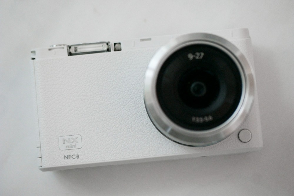 Samsung NX mini Camera [Read "Description"]