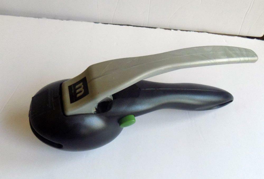 Making Memories Tag Maker Tool plus Square Rims