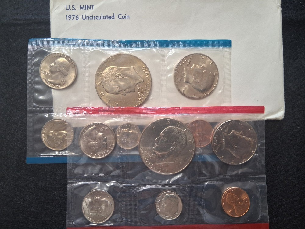 1976 US Mint Set P and D