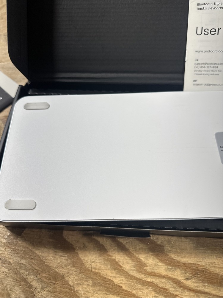 Backlit Bluetooth Keyboard/Mouse Combo - ProtoArc KM100-A WHITE SILVER