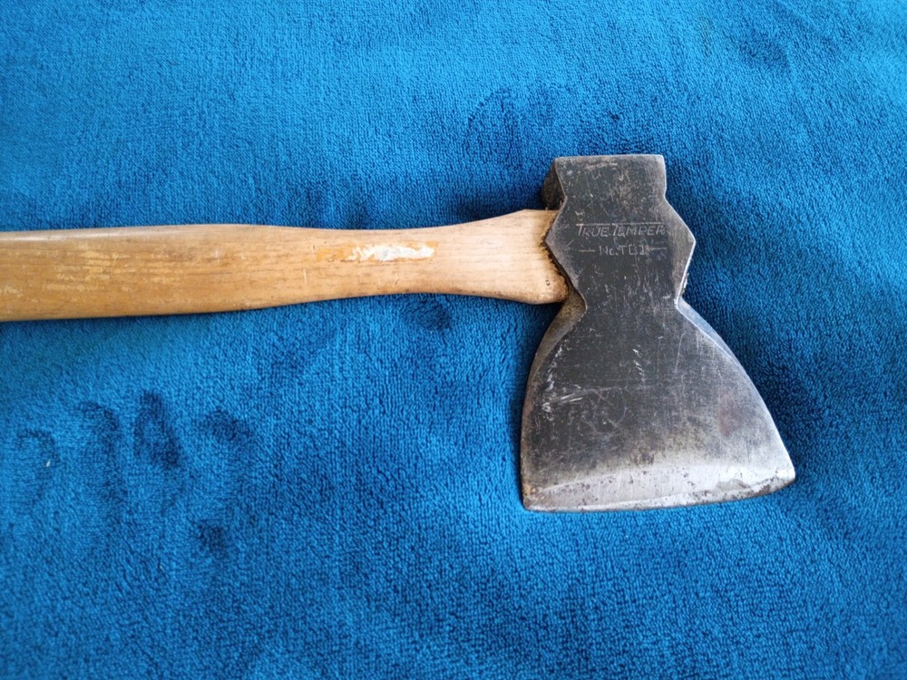 Vintage TRUE TEMPER TB1 Broad Hewing Hatchet Axe.