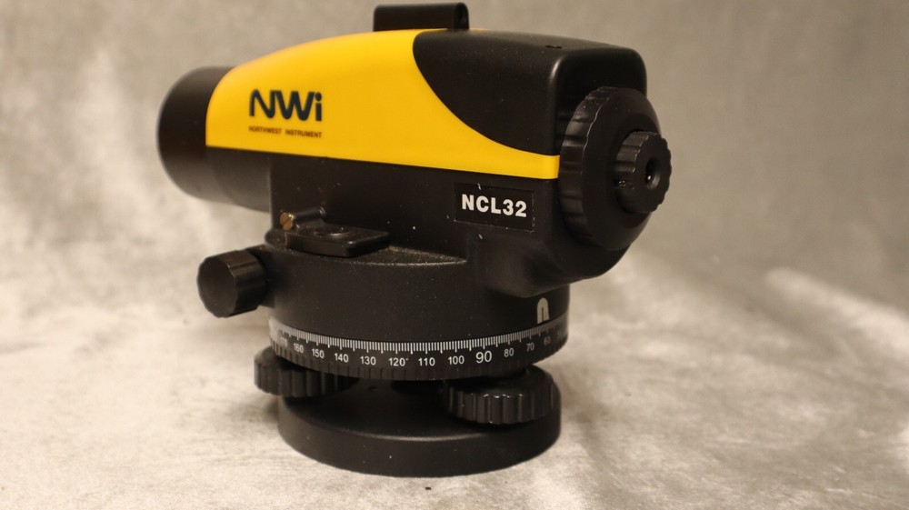 Northwest Instrument NCL32 32x Automatic Construction Level in Case