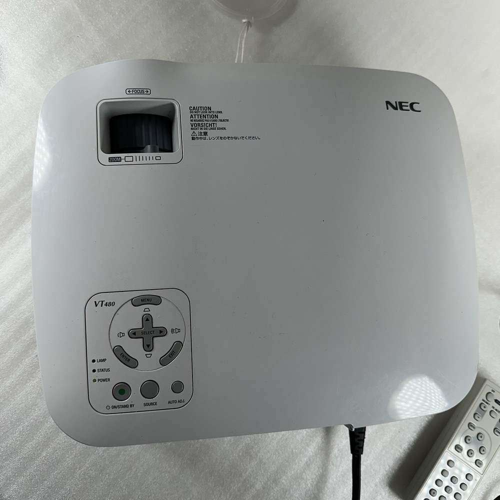 NEC VT470 LCD Projector W/ Remote Tested