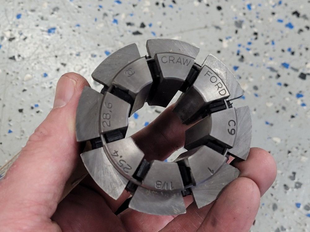Crawford C9 multi-range collet, 1.00" to 1.125" round.