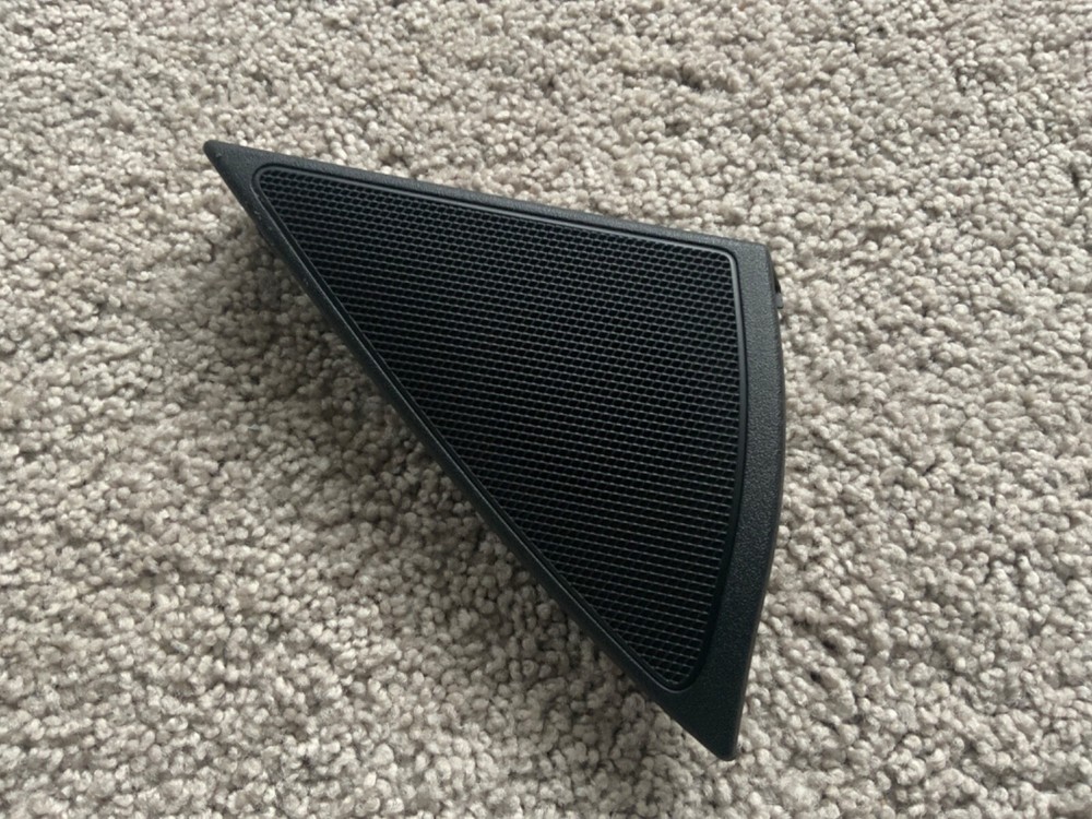 2009 Mercedes-Benz S65AMG Front Right speaker