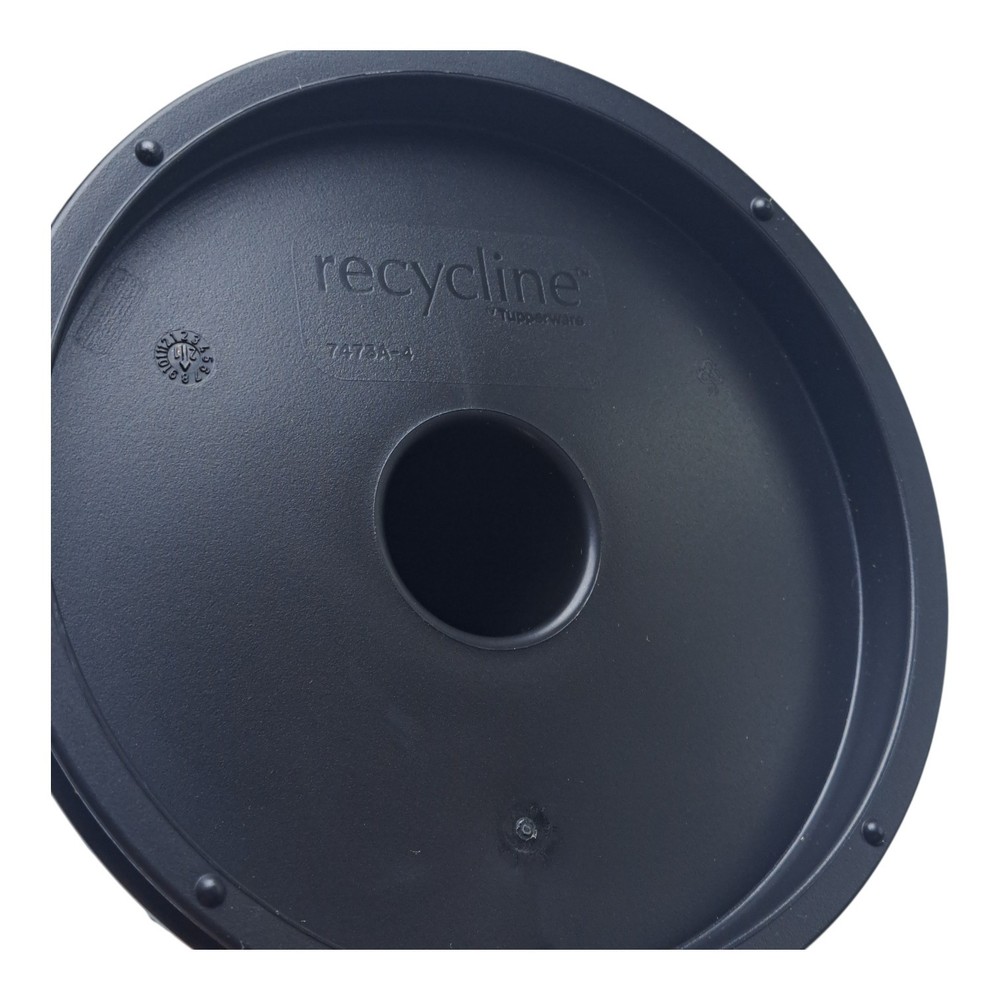 Tupperware Paper Towel Holder Black