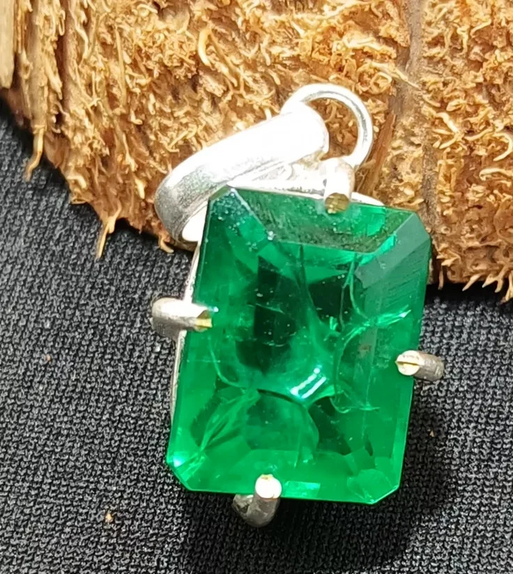 Certified 18.56 Ct Natural Emerald 925 Solid Silver Emerald Cut Pendant Gemstone