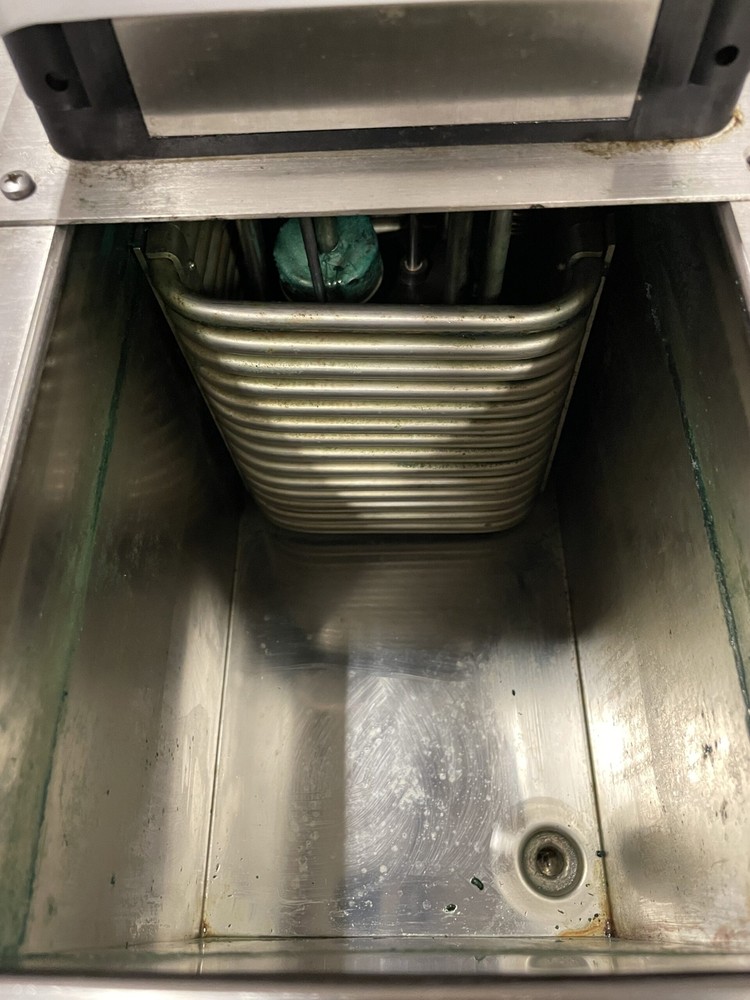 LAUDA RP845 REFRIGERATED WATER BATH CHILLER