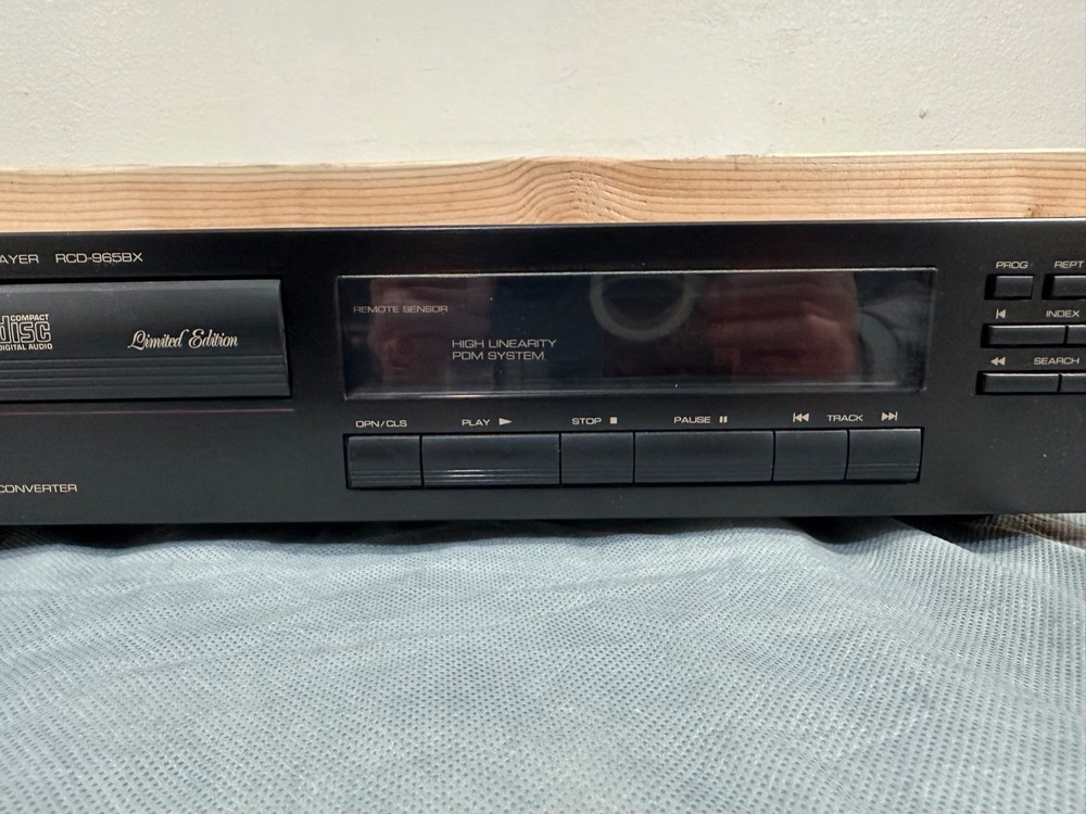 Rotel RCD-965BX Stereo Compact Disc CD Player Discrete HiFi **Read Description