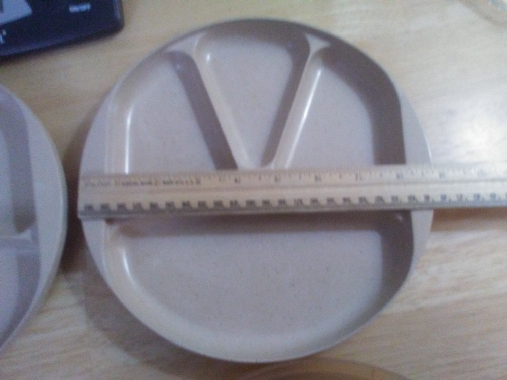 Littonware Microwave Divided Plates with Lids